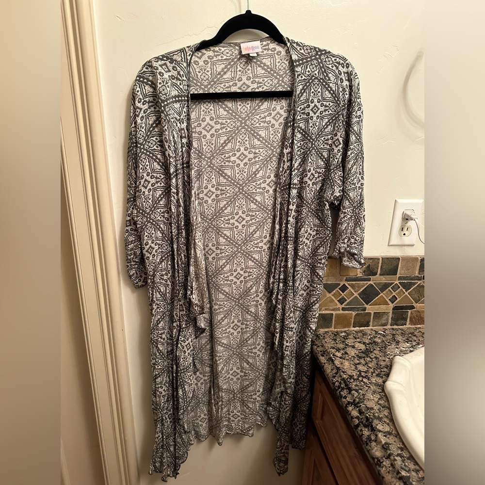 Lularoe kimono